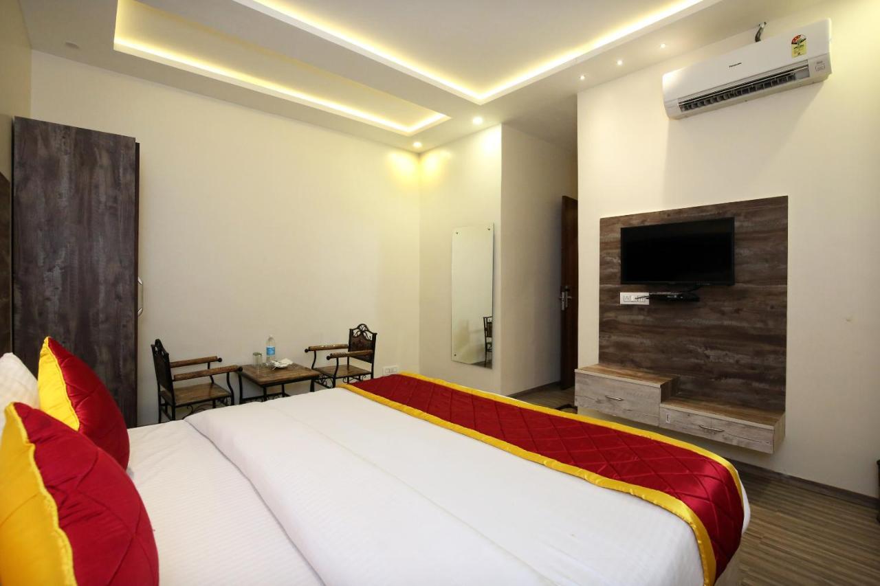 Oyo 9159 Hotel Royal Woodslark Zirakpur Extérieur photo