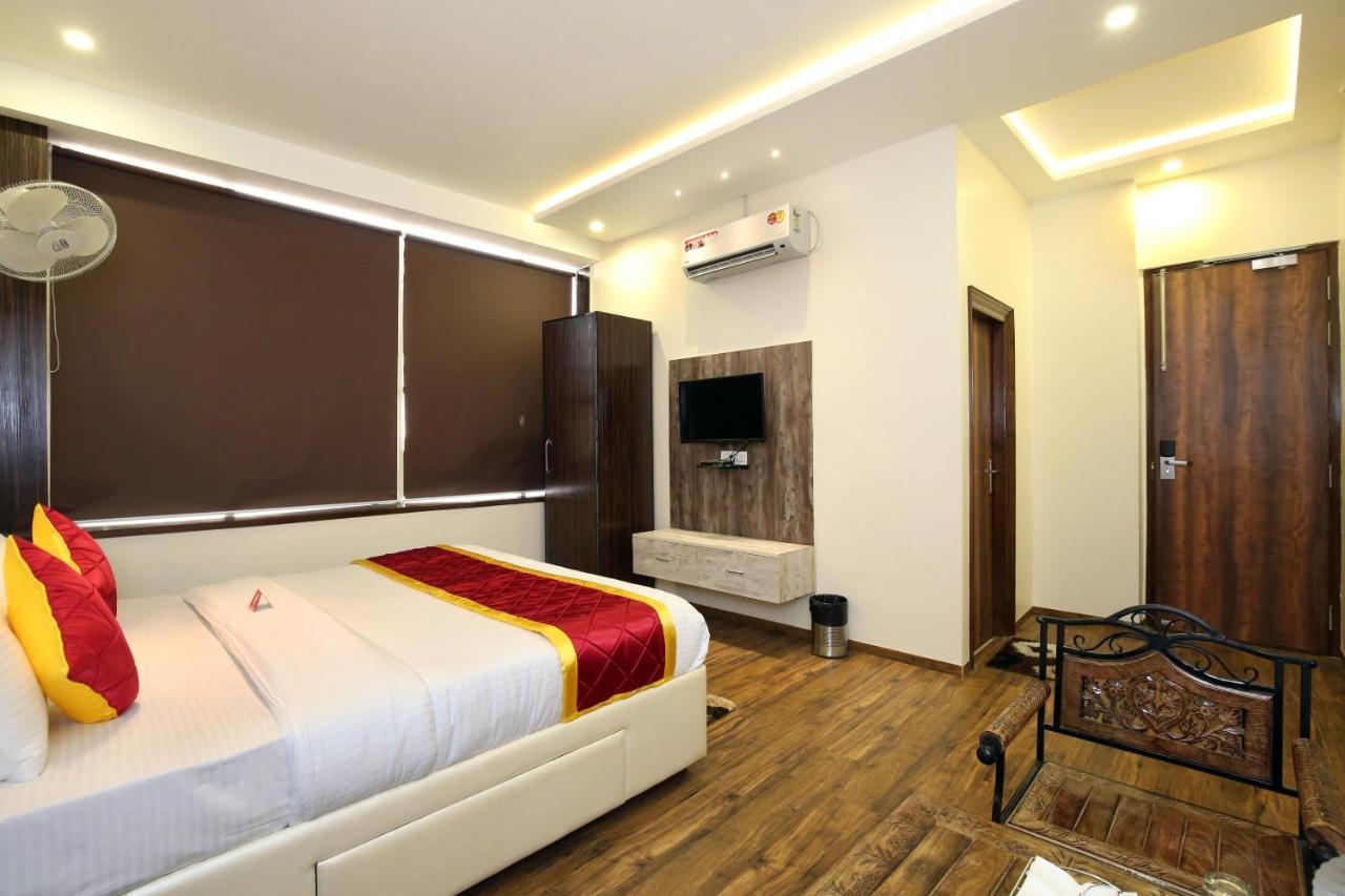 Oyo 9159 Hotel Royal Woodslark Zirakpur Extérieur photo